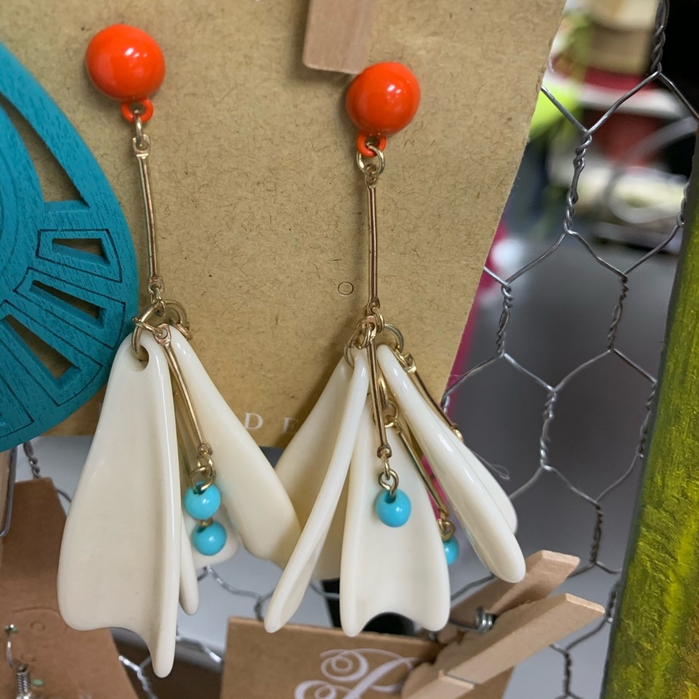 Fun Plunder shell earrings